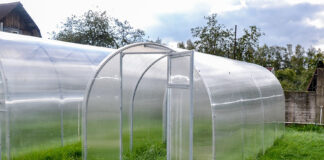 Маленькие теплицы для маленьких участков.