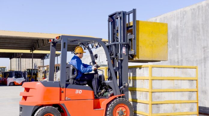 Вилочные погрузчики на электричестве, дизеле и газе