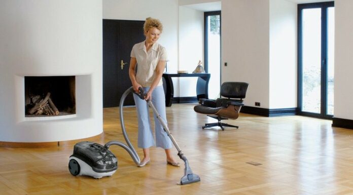 Преимущества моющего пылесоса для деликатных напольных покрытий
