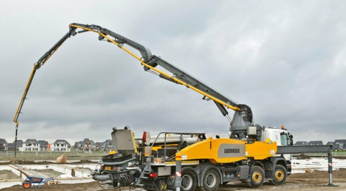 Чем удобен автобетононасос при возведении монолитов