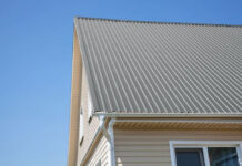 Что такое крыша из профнастила: какими характеристиками обладает, указания в маркировке листа, используемое покрытие