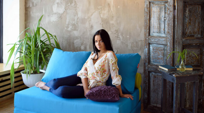 Где провести перетяжку мягкой мебели?