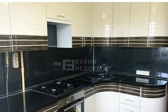 Выбираем правильный кухонный гарнитур: материал кухонь, дизайн кухонь, выбор столешницы, используемая фурнитура