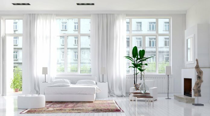 Особенности установки дверей и окон из ПВХ