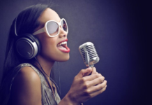 Научиться вокал с педагогом или онлайн: что предлагает студия Соло Некст, можно ли научиться вокальным данным самостоятельно, сколько нужно учиться вокалу, почему у музыкантов не играется музыка на свадьбах