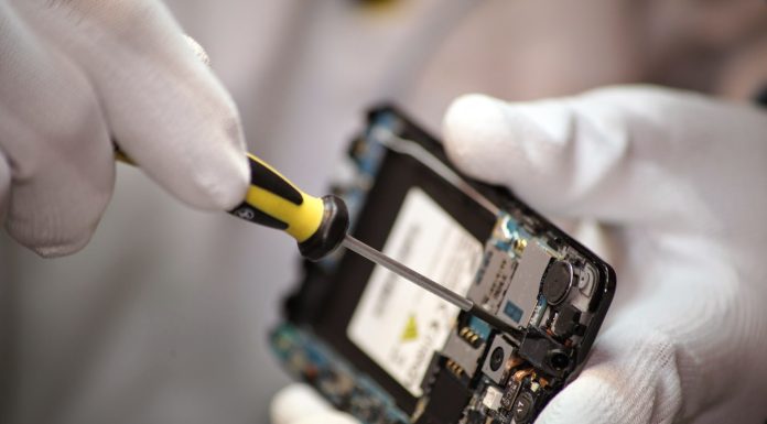 Поломки смартфонов: причины и решения