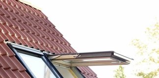 Креативные решения для загородного коттеджа: остекление мансард и фасадов