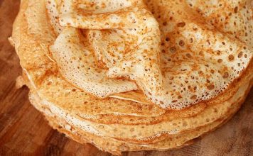 В чем отличие блинницы от обычной сковороды?