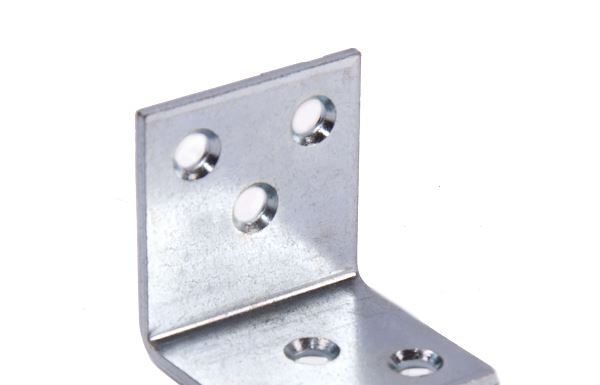 Особенности и сфера применения уголка металлического 30х30 мм