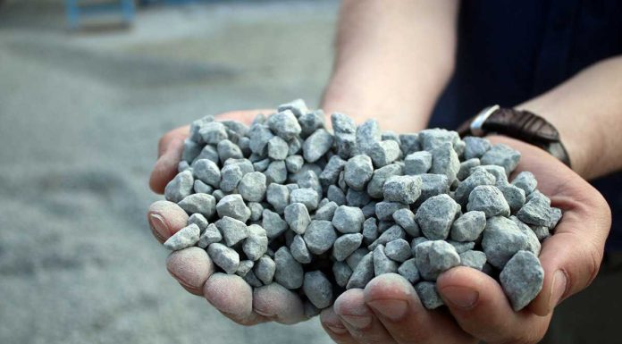 Щебень в строительстве: как добывают, кто его приобретает, польза