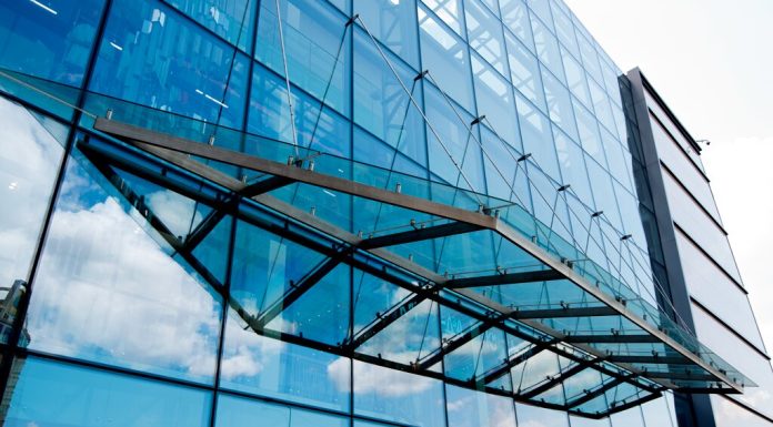 Светопрозрачные конструкции с закаленным стеклом