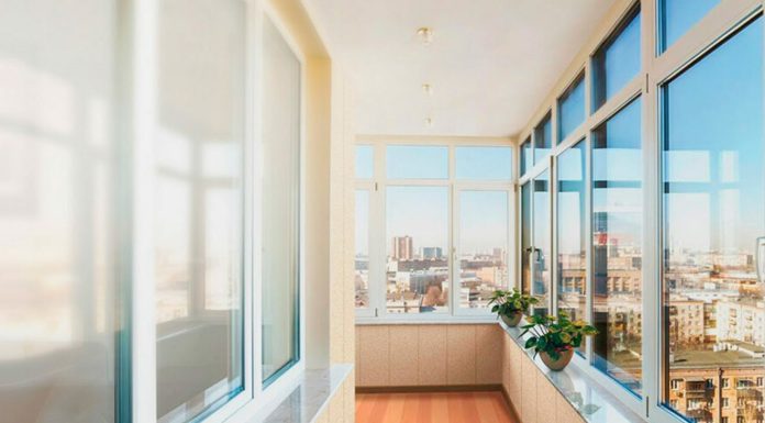 Остекление балконов и лоджий: что это, разновидности, процесс остекления