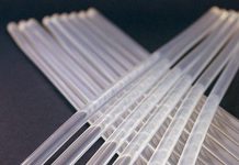 Технические инструменты для ремонта: клеевой стержень, диск отрезной, щетка графит