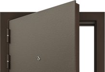 Тамбурные двери в квартиру основные виды и их отличительные особенности