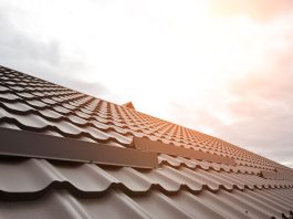 Металлочерепица: кровля для жилых зданий, которая никогда не выходит из моды