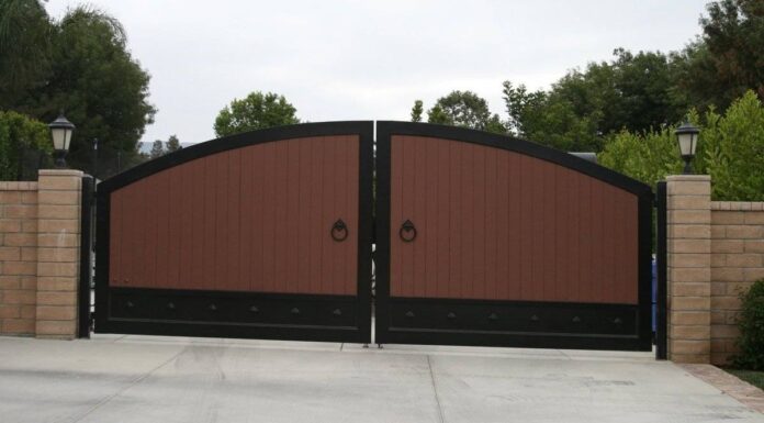 Уход и обслуживание распашных ворот – советы и рекомендации специалистов
