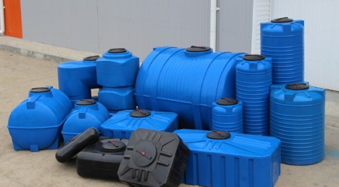 Накопительные емкости для воды: виды, выбор и установка