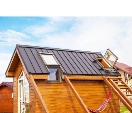 Фальцевая кровля: плюсы, монтаж и уход