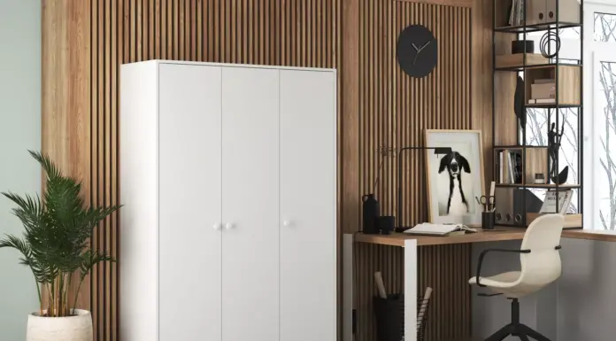 Распашные шкафы для дома: как выбрать и что учесть при покупке