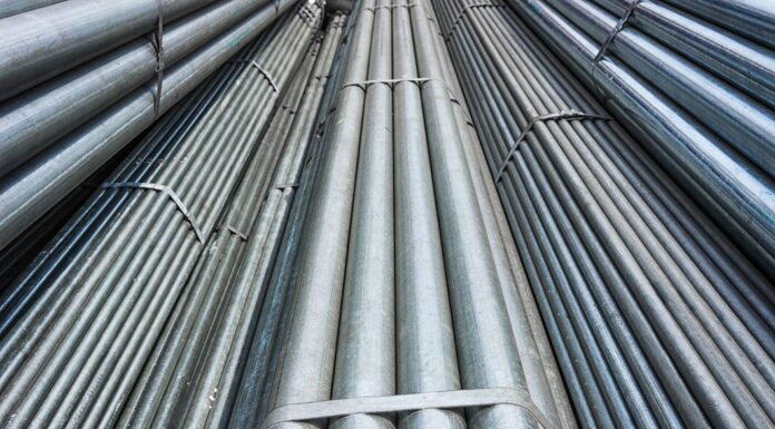 Чугунные трубы: особенности, плюсы и применение