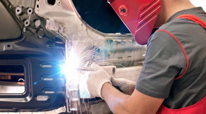 Делать кузовной ремонт самостоятельно: возможно ли это