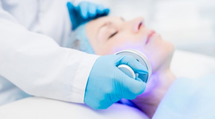 Фототерапия: принцип действия, показания и особенности