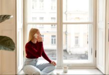 Услуги по ремонту пластиковых окон: кому они могут понадобиться