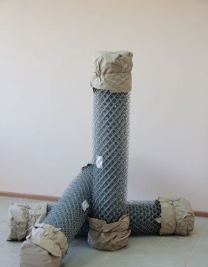 Секреты прочной ограды: почему плетёная конструкция остаётся востребованной