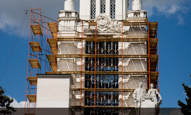 Леса строительные ЛРСП: надежное решение для фасадных и высотных работ